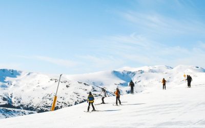 Quel est le tarif du cours de ski dans la station Méribel ?